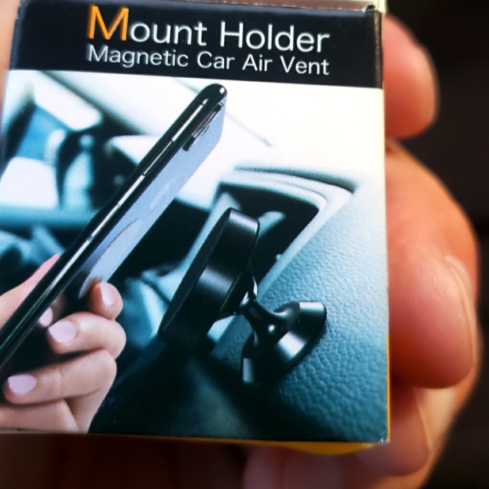 Magnet Phone Holder: Gym, Outdoor, Car